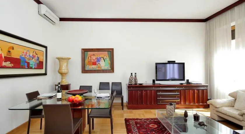 Casa Viola
