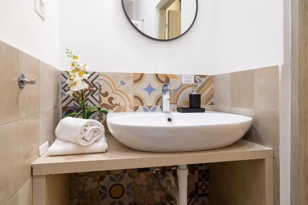 Brand new guest room with Wi-Fi in the city center