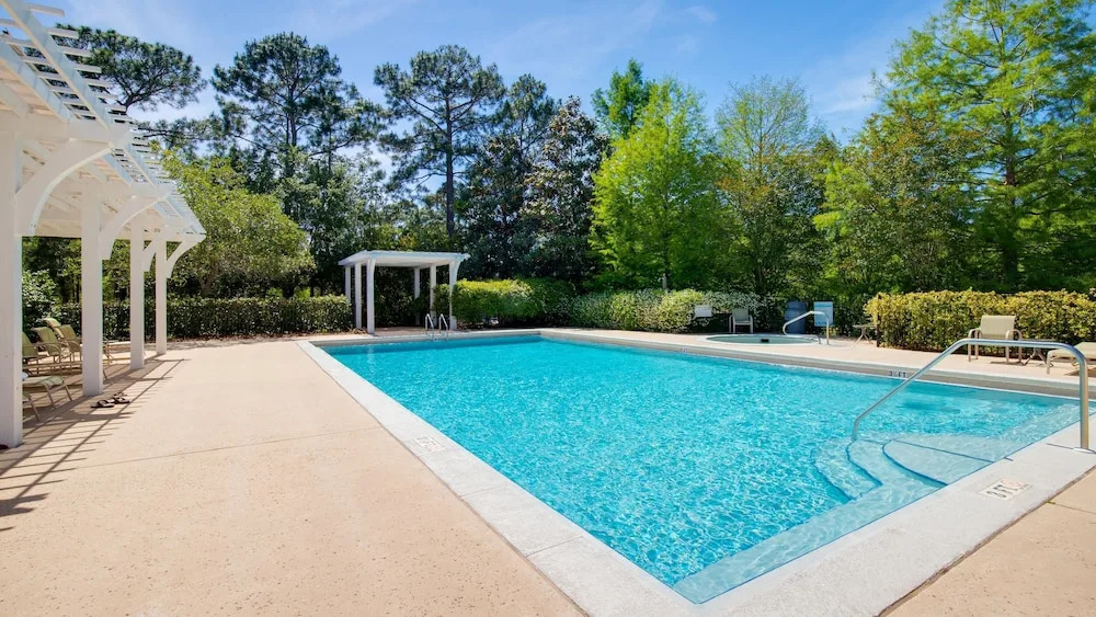 1289 Laurel Grove