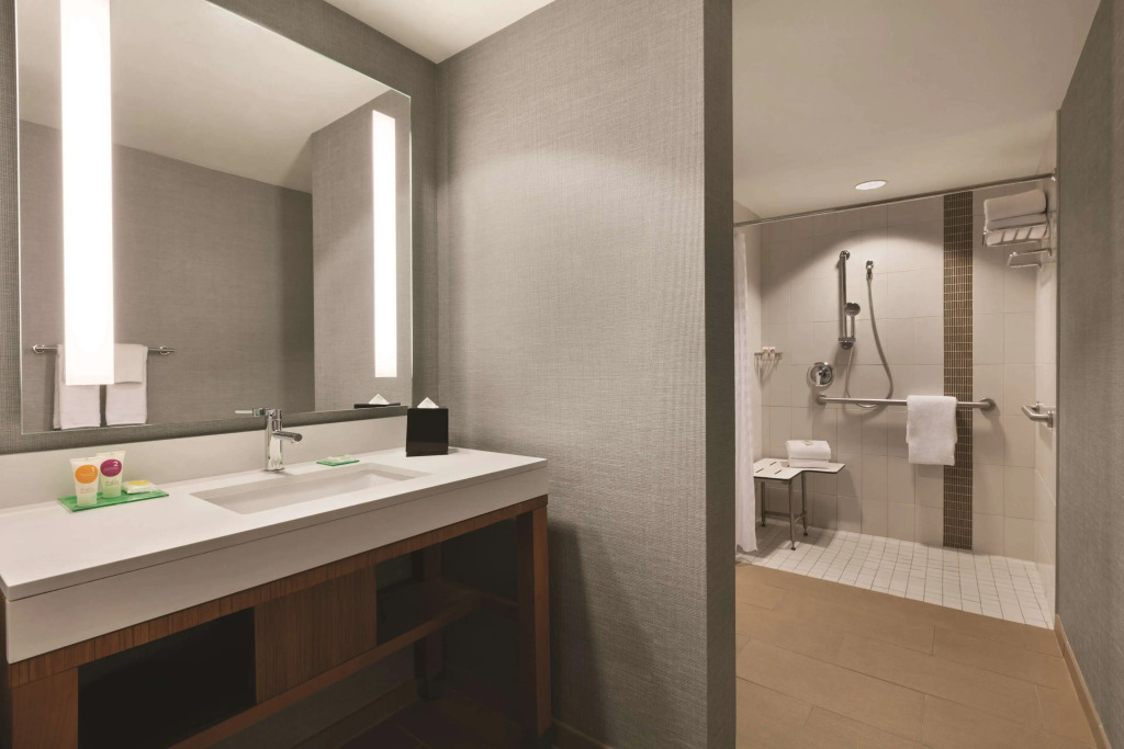 Hyatt Place Baltimore Inner Harbor
