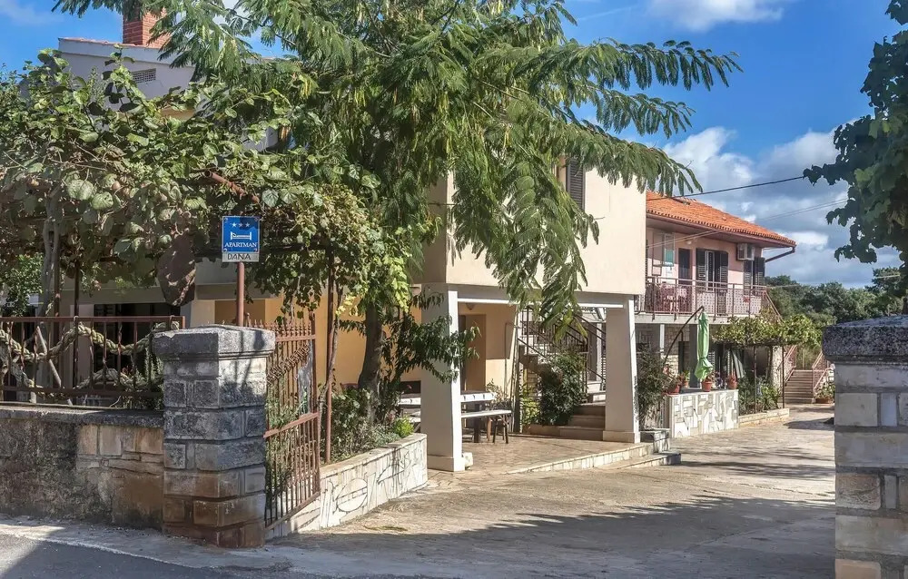 Stunning Apartment in Valtura With 1 Bedrooms