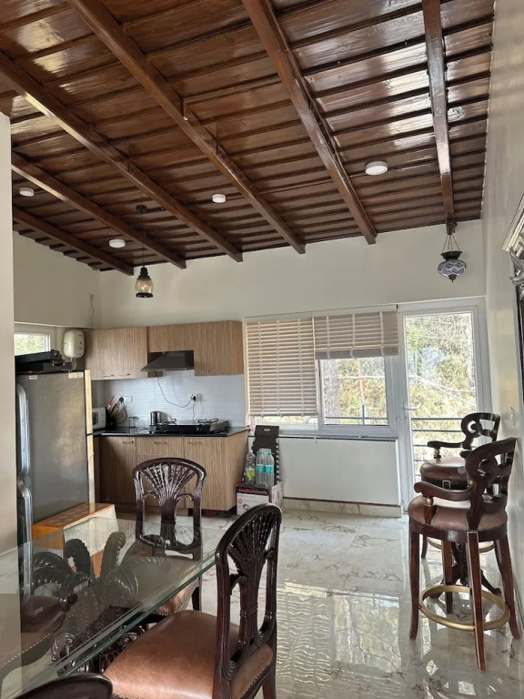 Luxsugero Penthouse Kaichidham