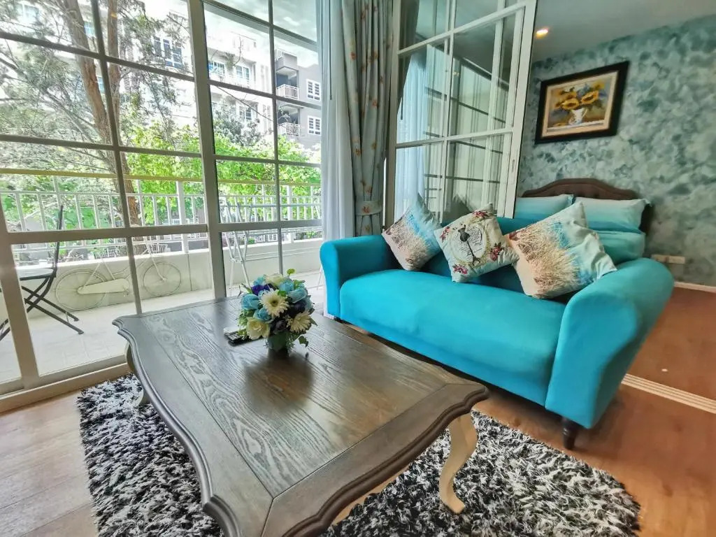 Autumm HuaHin B205 PoolView by BookingHuaHin