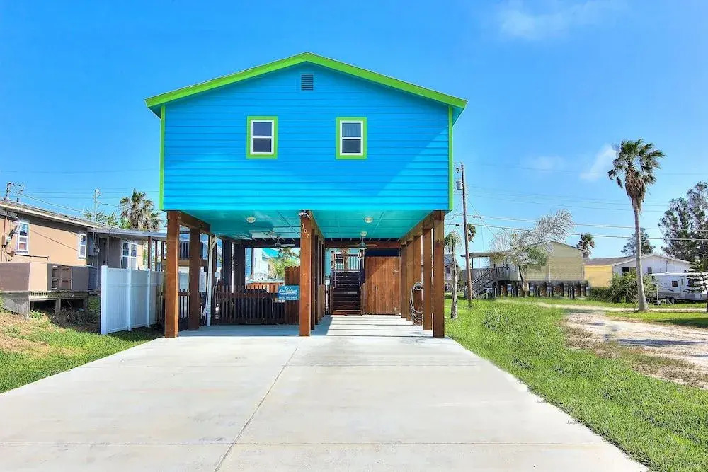 Blue Lagoon 307 by RedAwning