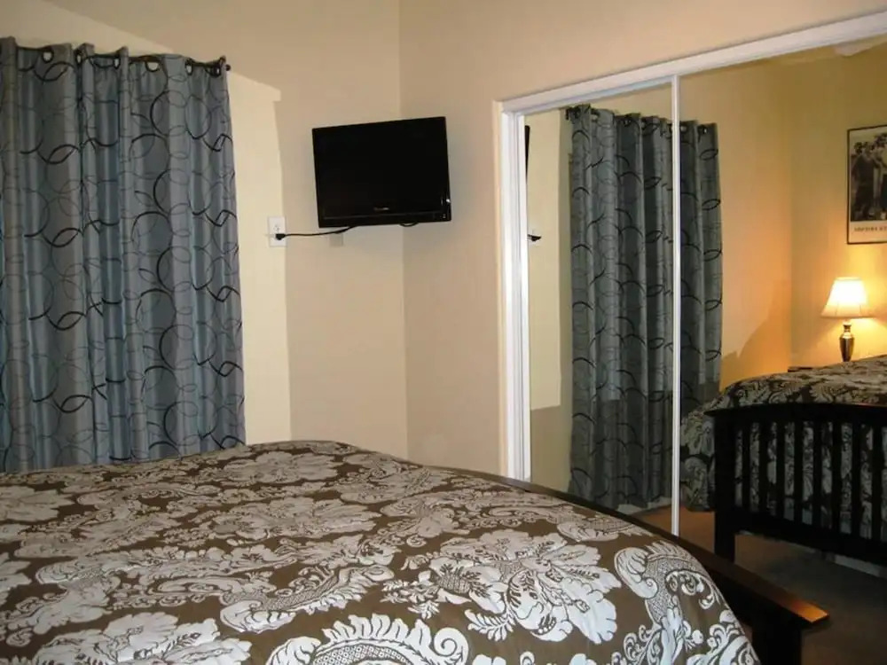 Steve Greenhagen 2 Bedroom Condo