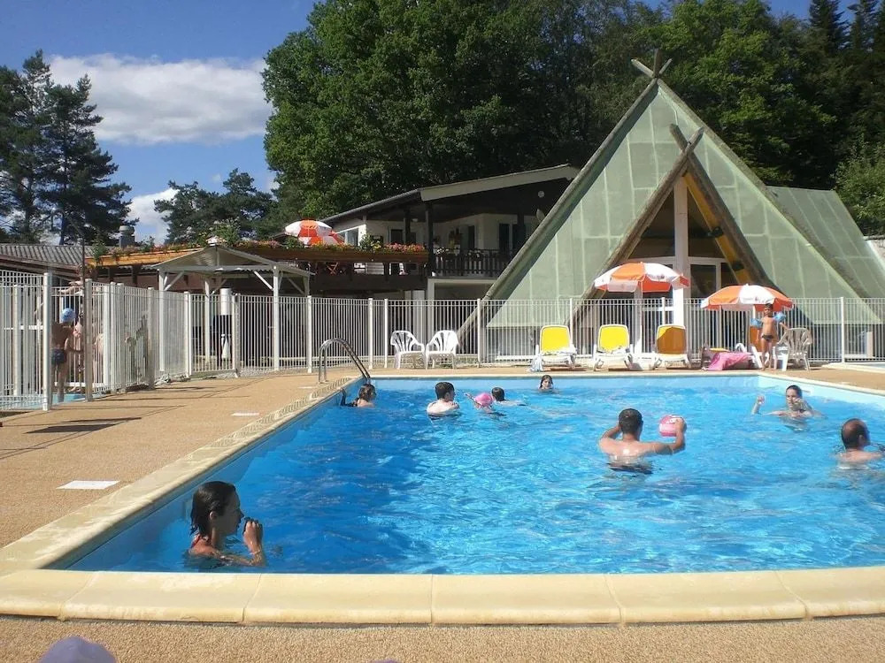 VVF Club Essentiel Les Gorges De Haute Dordogne Neuvic Le Lac
