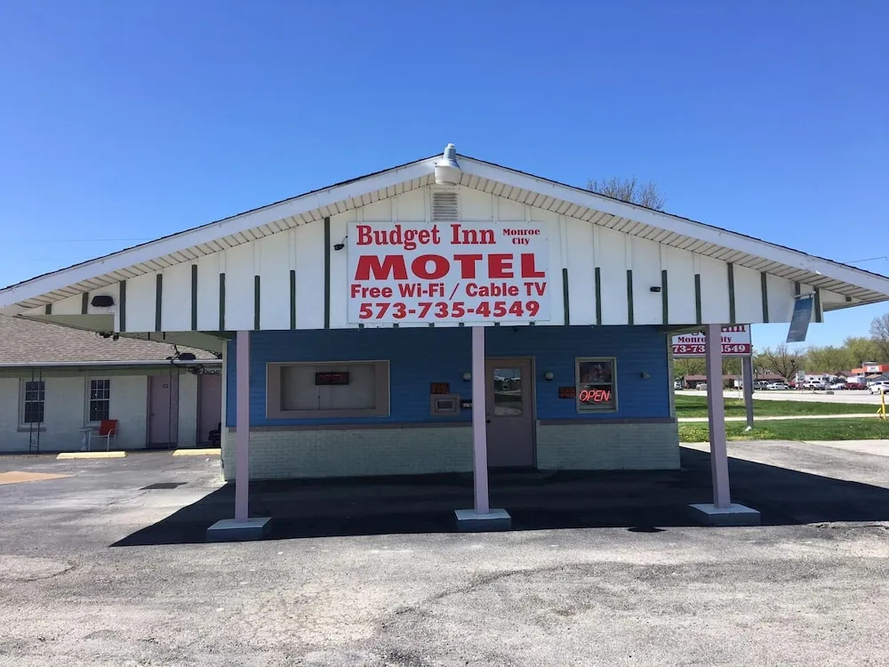 Bel Air Motel