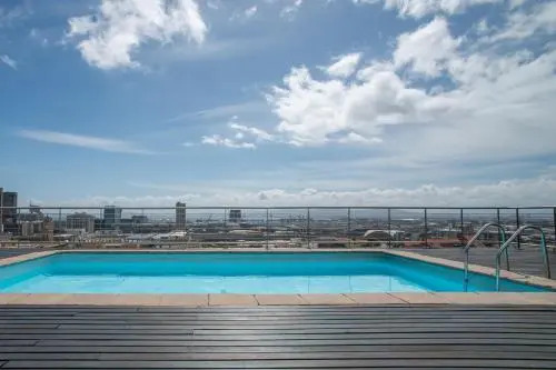 Four Seasons Apartments