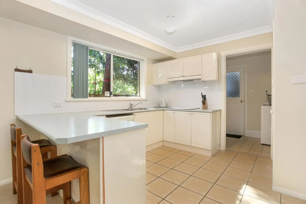 Four Bedroom Quality Townhouse