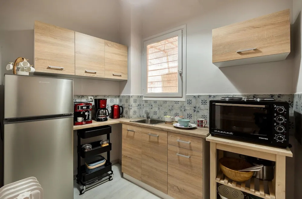 Afinestay at Acropolis
