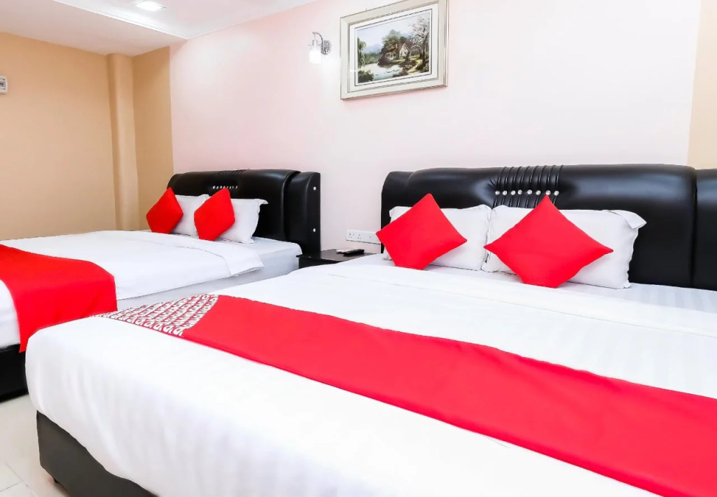 OYO 714 Arina Hotel