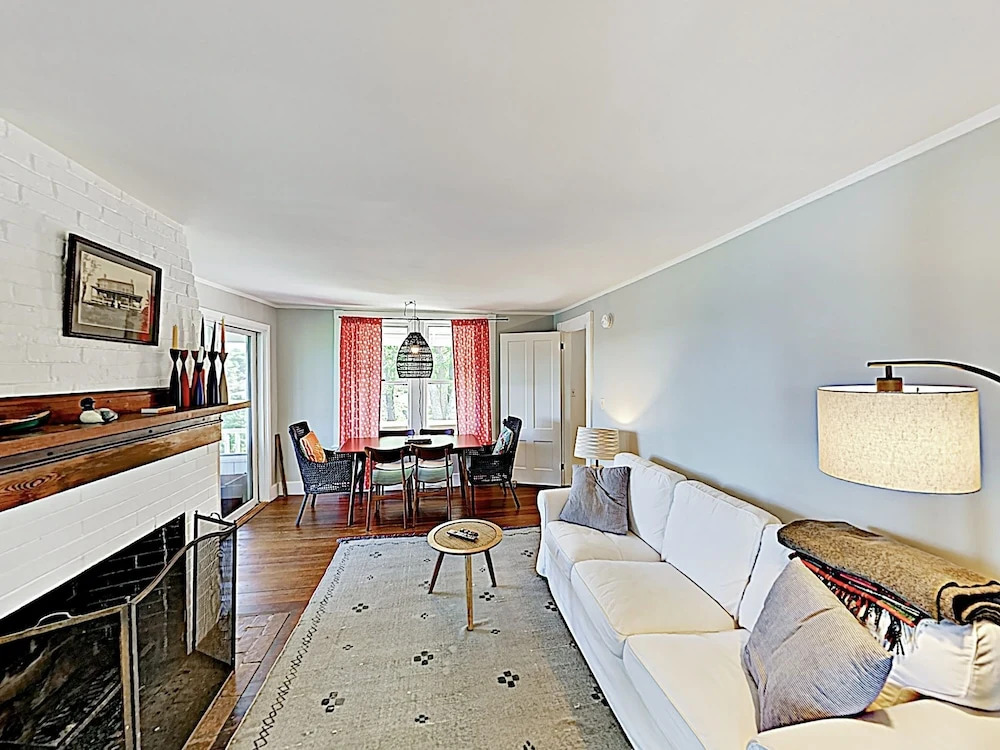 New Listing! Waterfront W/ Stunning Views 4 Bedroom Home
