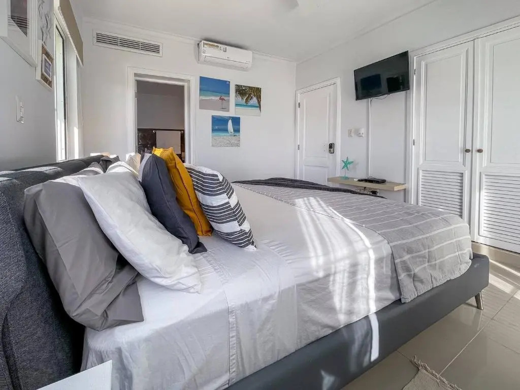 Exclusivo Atico 4 Dormitorios Con Vista Mar C-401