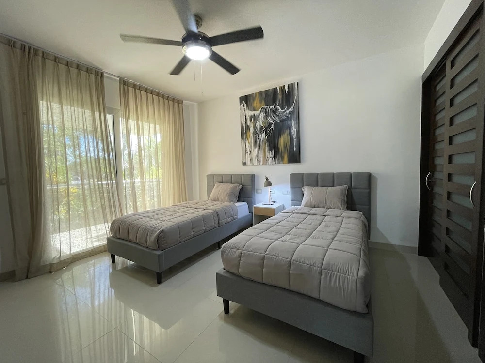 Stunning Ocean Front By Condo Boutique