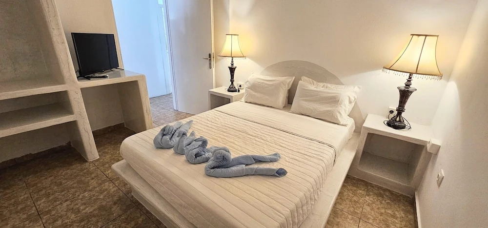 Santorini Studios Pleasure