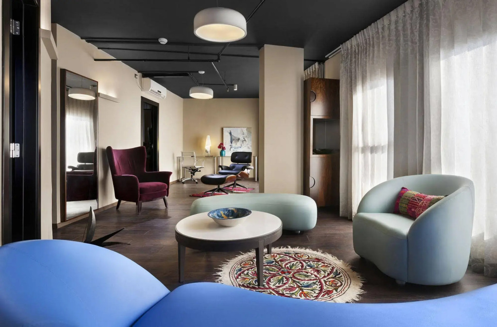 PLAY Seaport Suite Hotel TLV