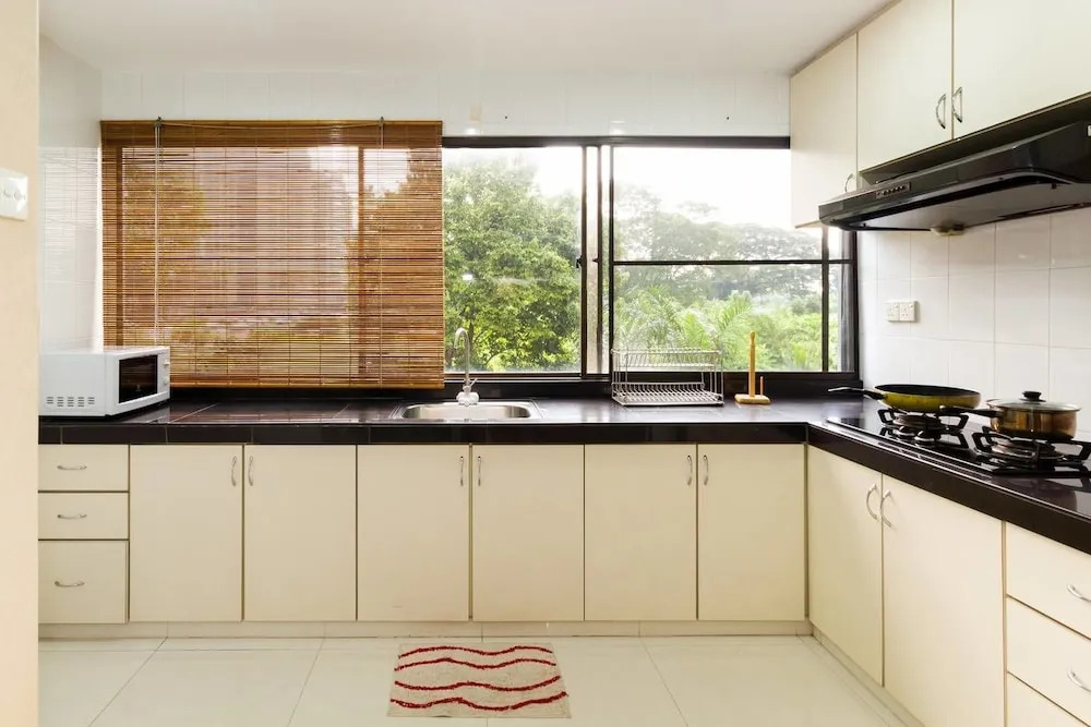 Cozy and Elegant Shahzan Court