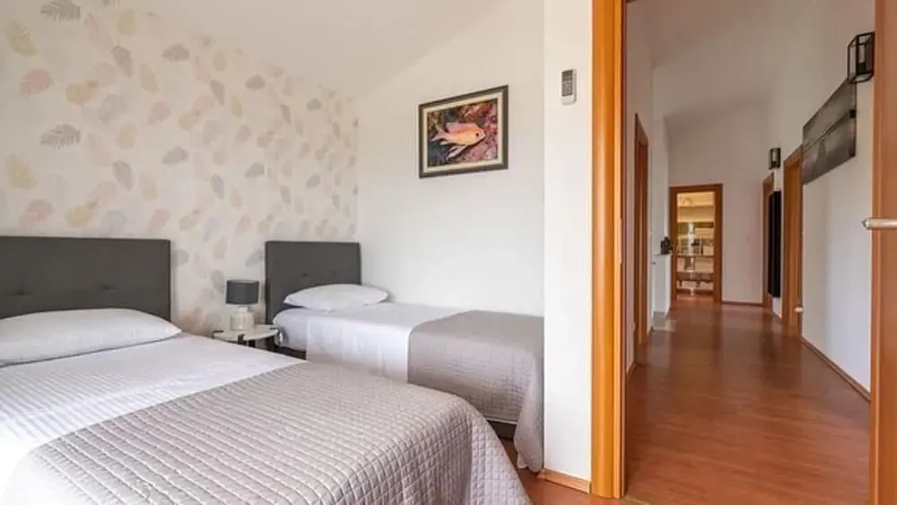 Remarkable 4-bed House in Kaštel Novi