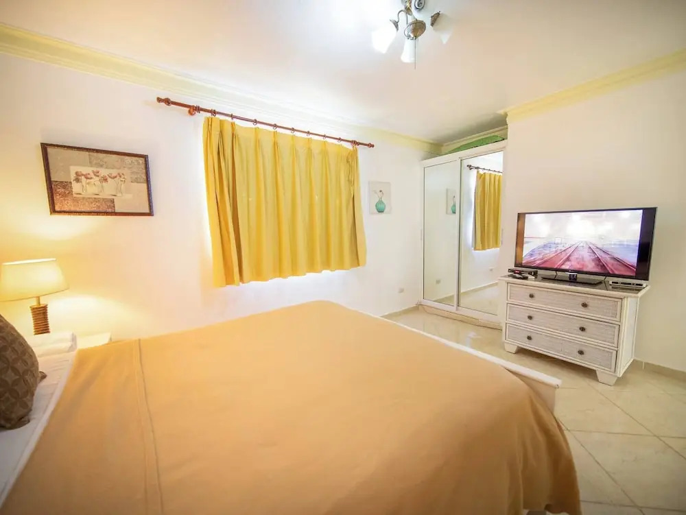 Garden Condos Apt 30 - Lovely 1br Condo W Pool