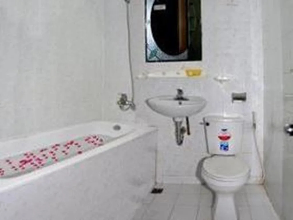 Vong Canh Hotel