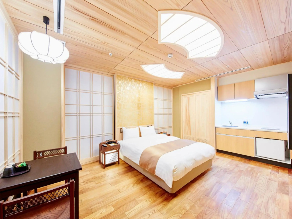 Sunrise Suites