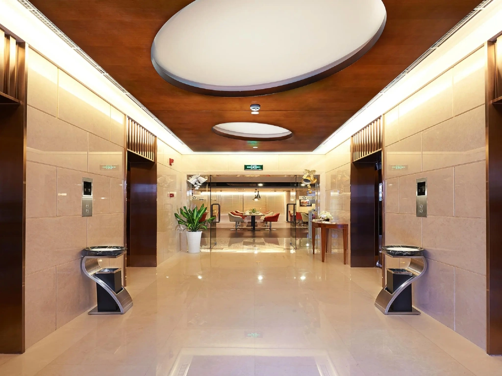 Starr Hotel and Serviced Apartment -Shanghai Jingan Railway Station