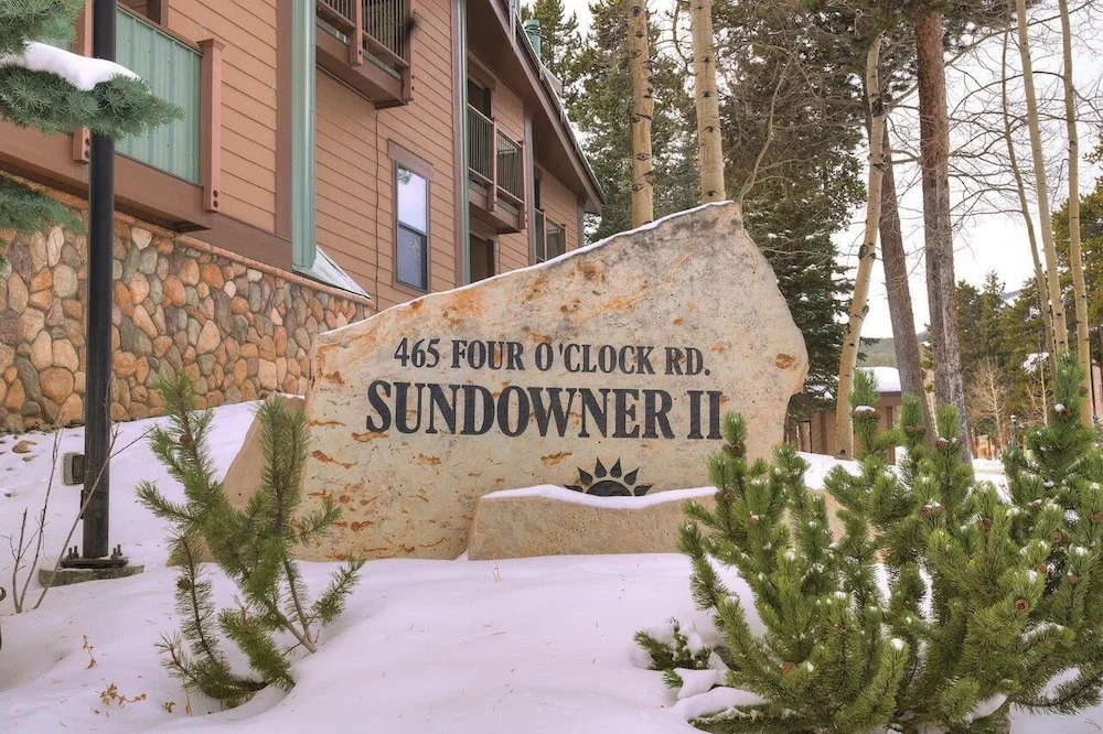 Sundowner II 203