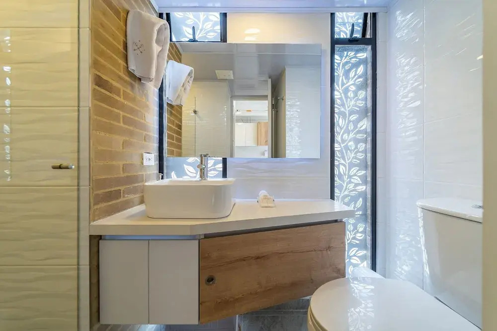 Anima 57(No Front Desk Contact To Property In Advance)