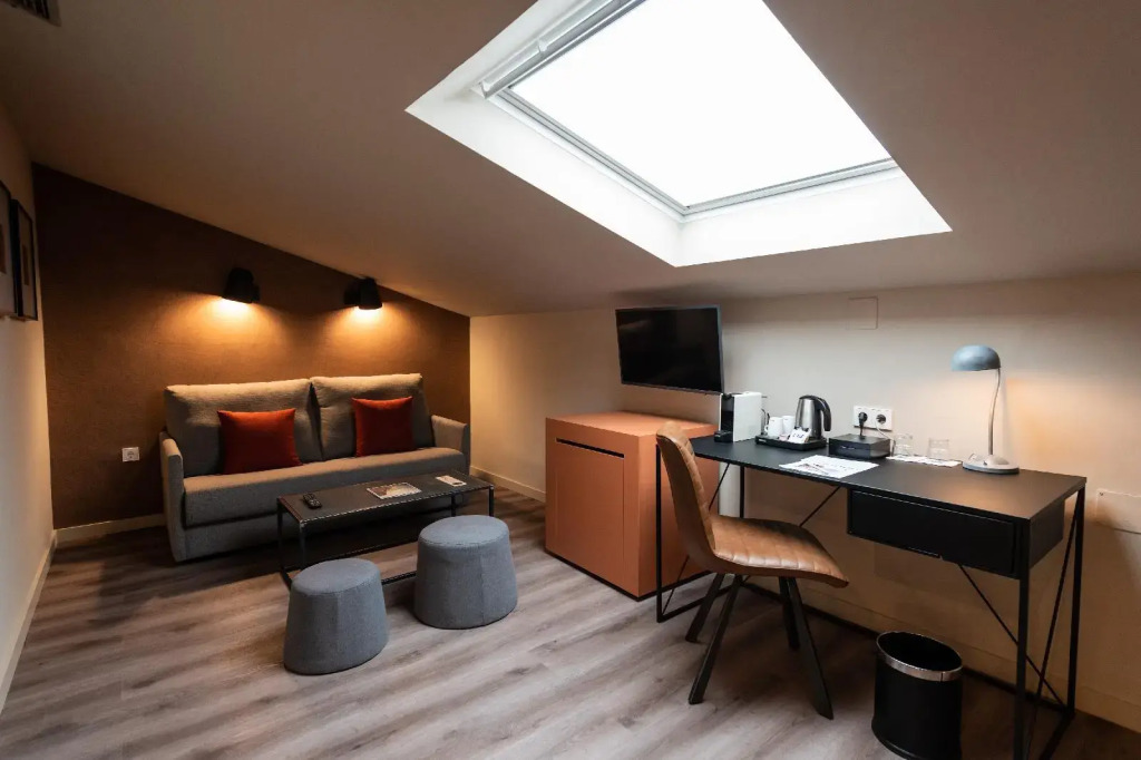 Atenea Rekord Suites Barcelona