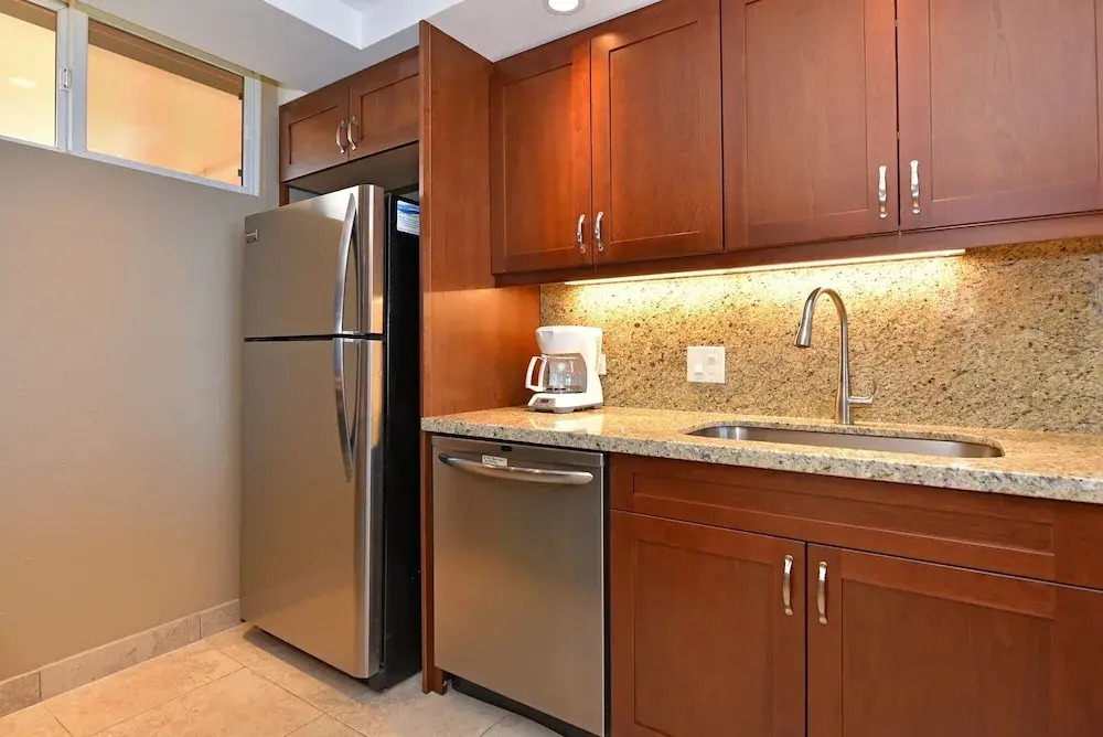 Mahana Resort #906 1 Bedroom Condo by RedAwning