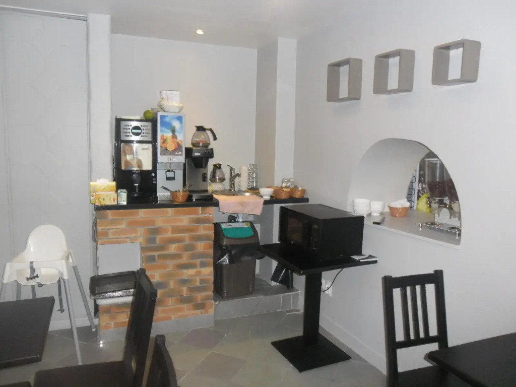 Hipotel Paris Montmartre