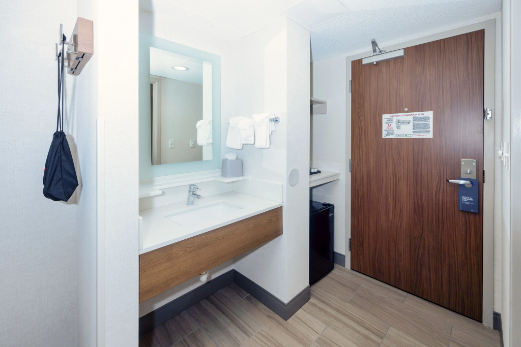Holiday Inn Express Boston - Saugus by IHG