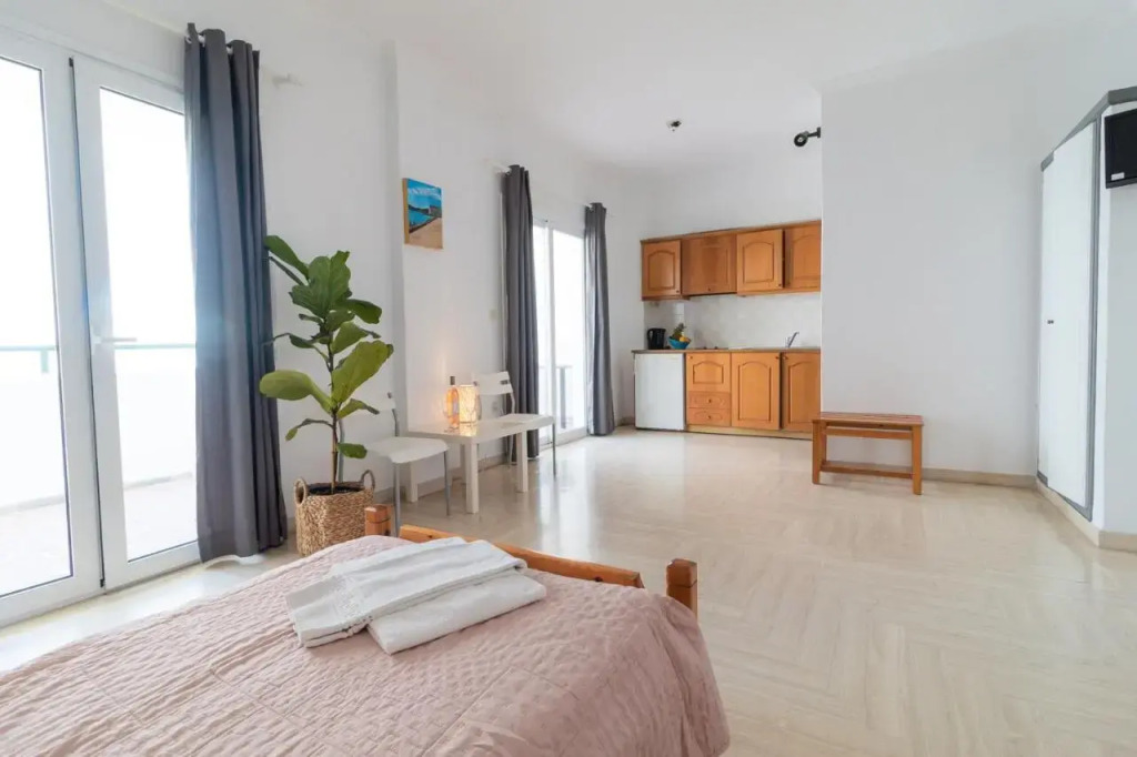 Kantaros Apartments