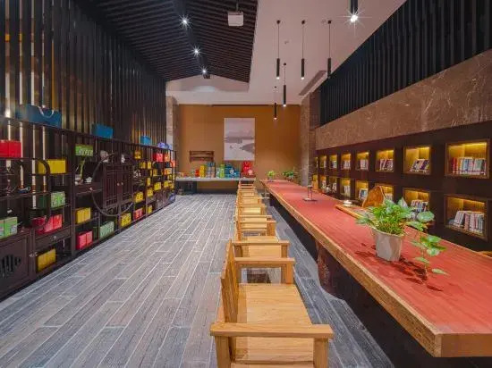 Wanyuan Pinxuan Hotel (Wengyuan County Government Branch)