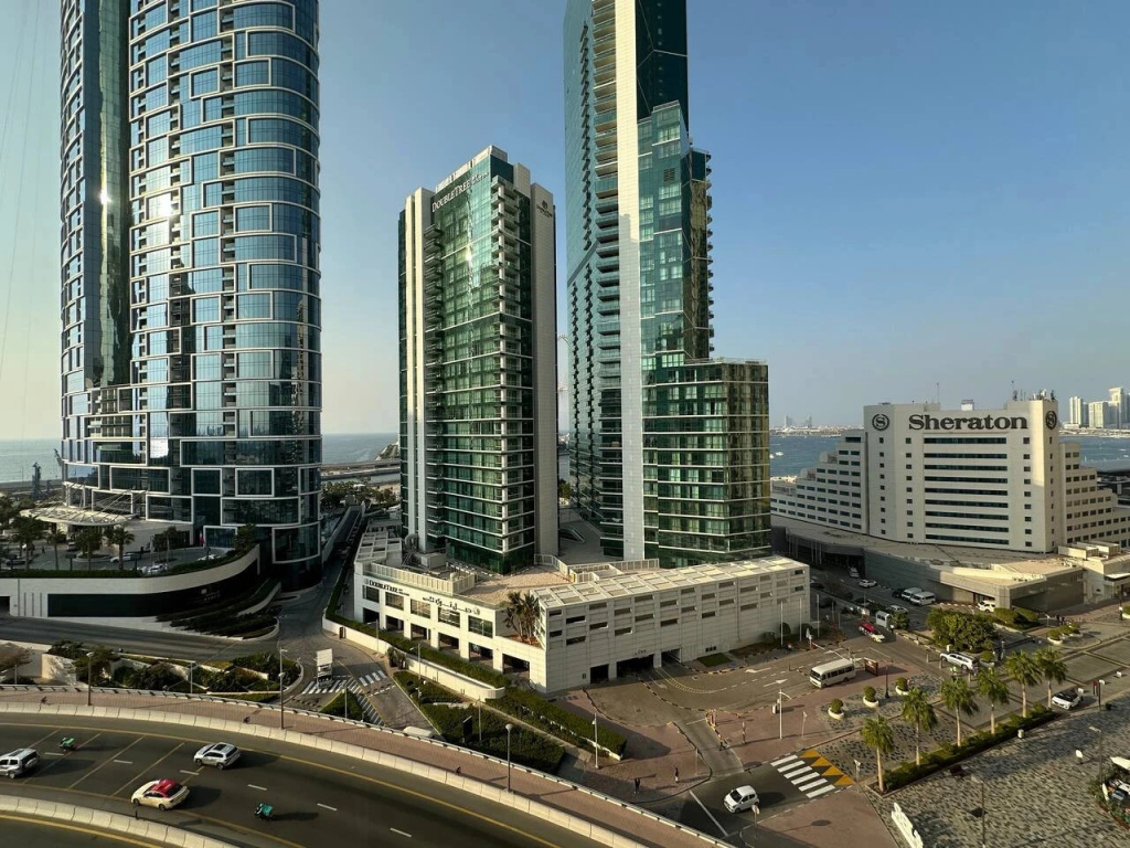 Квартира JBR Beachfront 3BR Sleeps 12 Pool Sea View