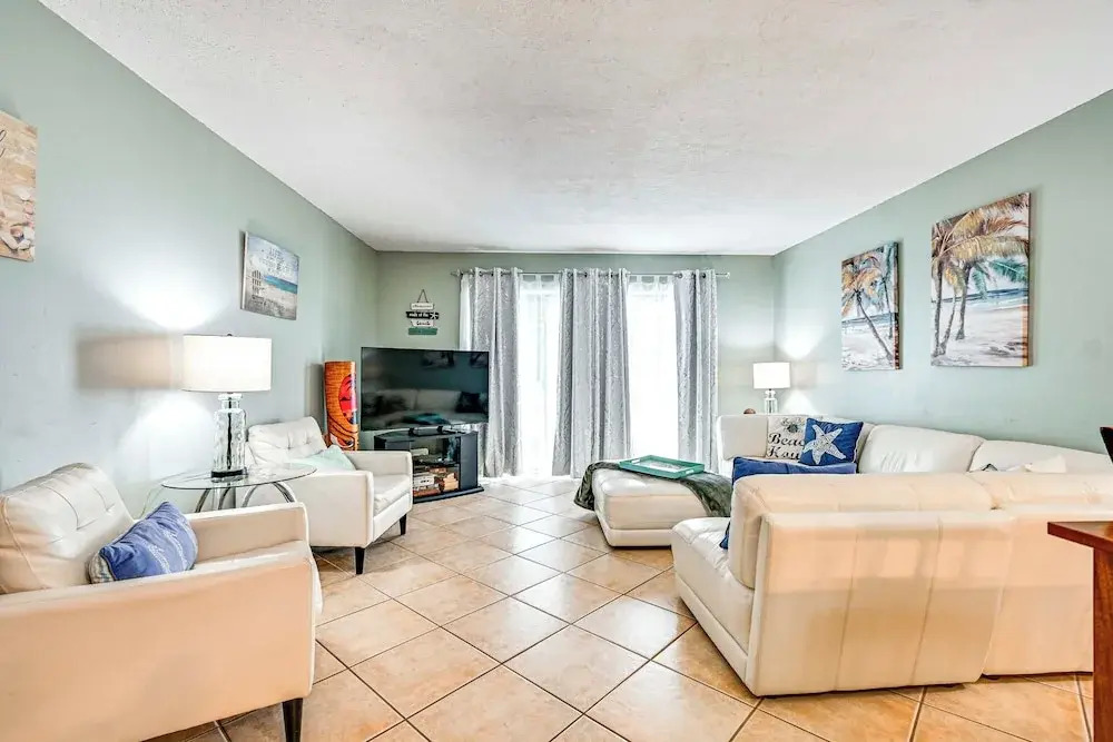 Steps to Sand: Condo w/ Pool Access in Cocoa Beach