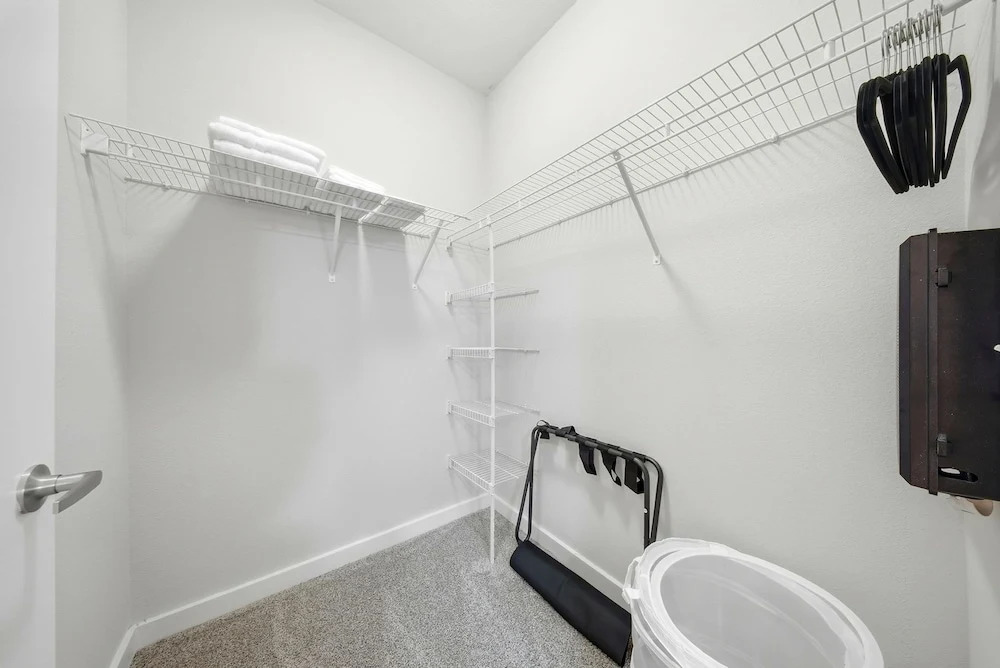 Stylish 2BR w Balcony Pool Pet-friendly 15