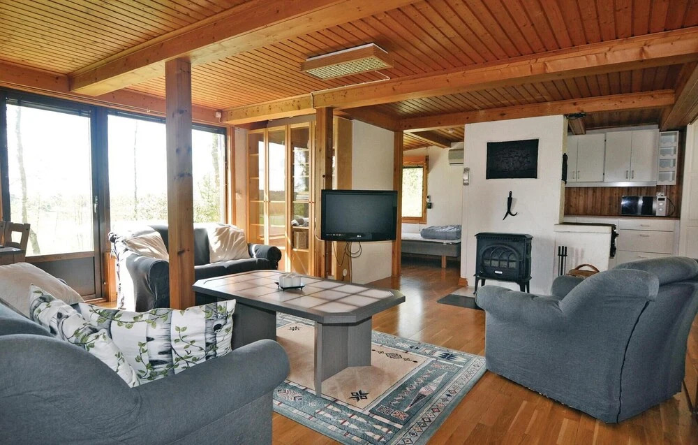 2 Bedroom Stunning Home In Uddevalla