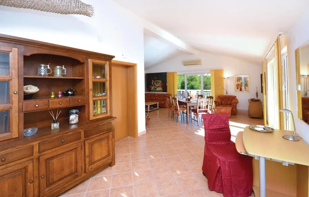 Holiday Home Vrboska With Fireplace 06