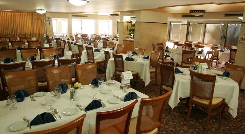 Ron Beach Hotel