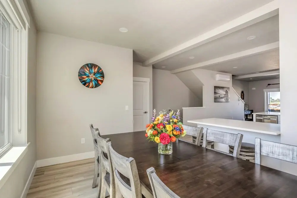 River & Marina View: Hammond Townhome w/ Hot Tub