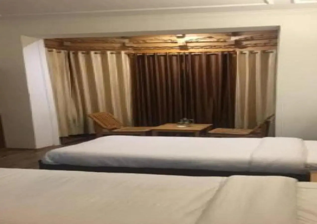 Himalayan Retreat-Karzoo
