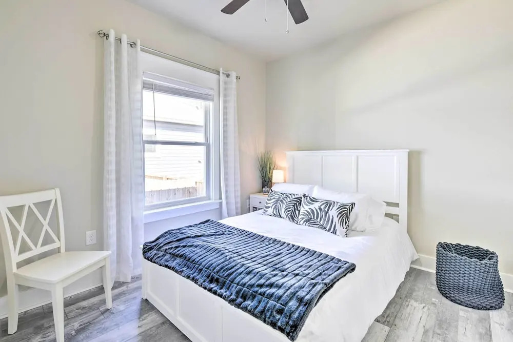 Modern Santa Rosa Beach Retreat w/ Yard & Patio