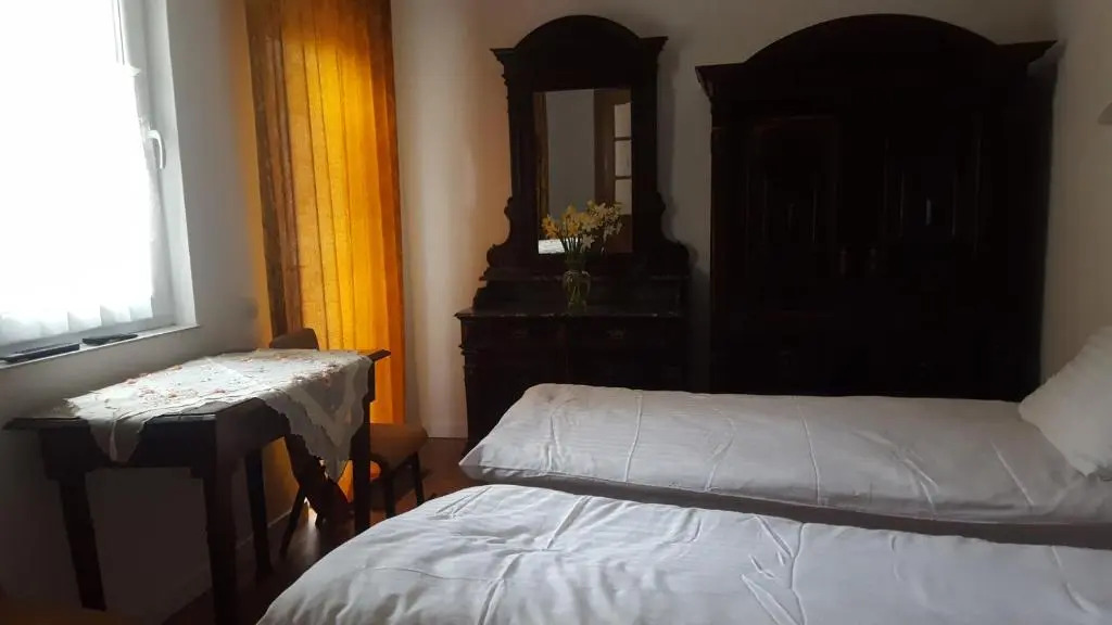 Room in An Old House