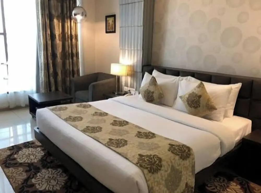 Hotel Evara