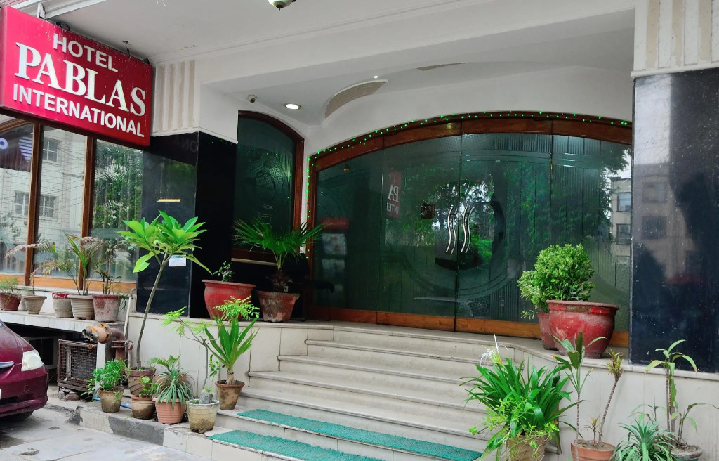 Hotel Pablas International, New Delhi, Near Metro