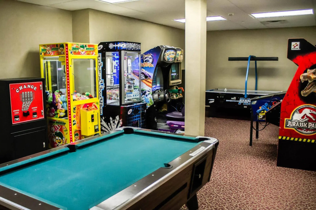 La Quinta Inn & Suites by Wyndham Lake George