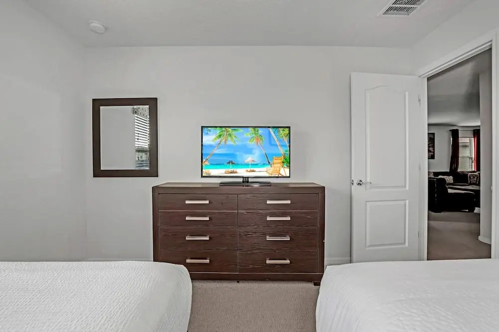 Elegant Villa wPrivate PoolSpa Game Room