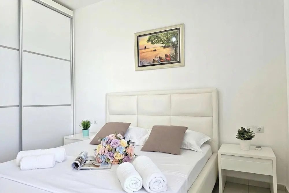 Panorama View Apartment In Saranda - 271