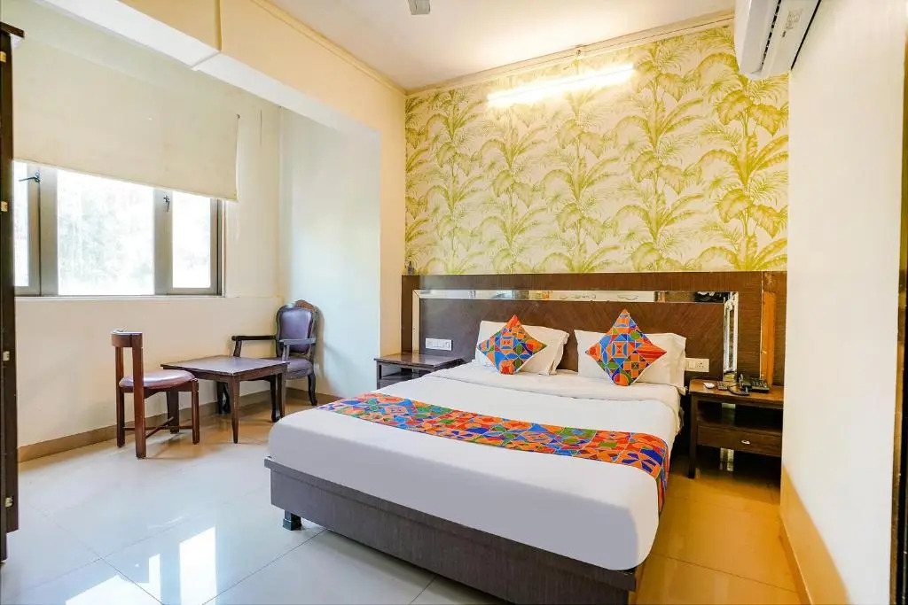 FabHotel Gargi Deluxe - Nr Raja Dinekar Musuem